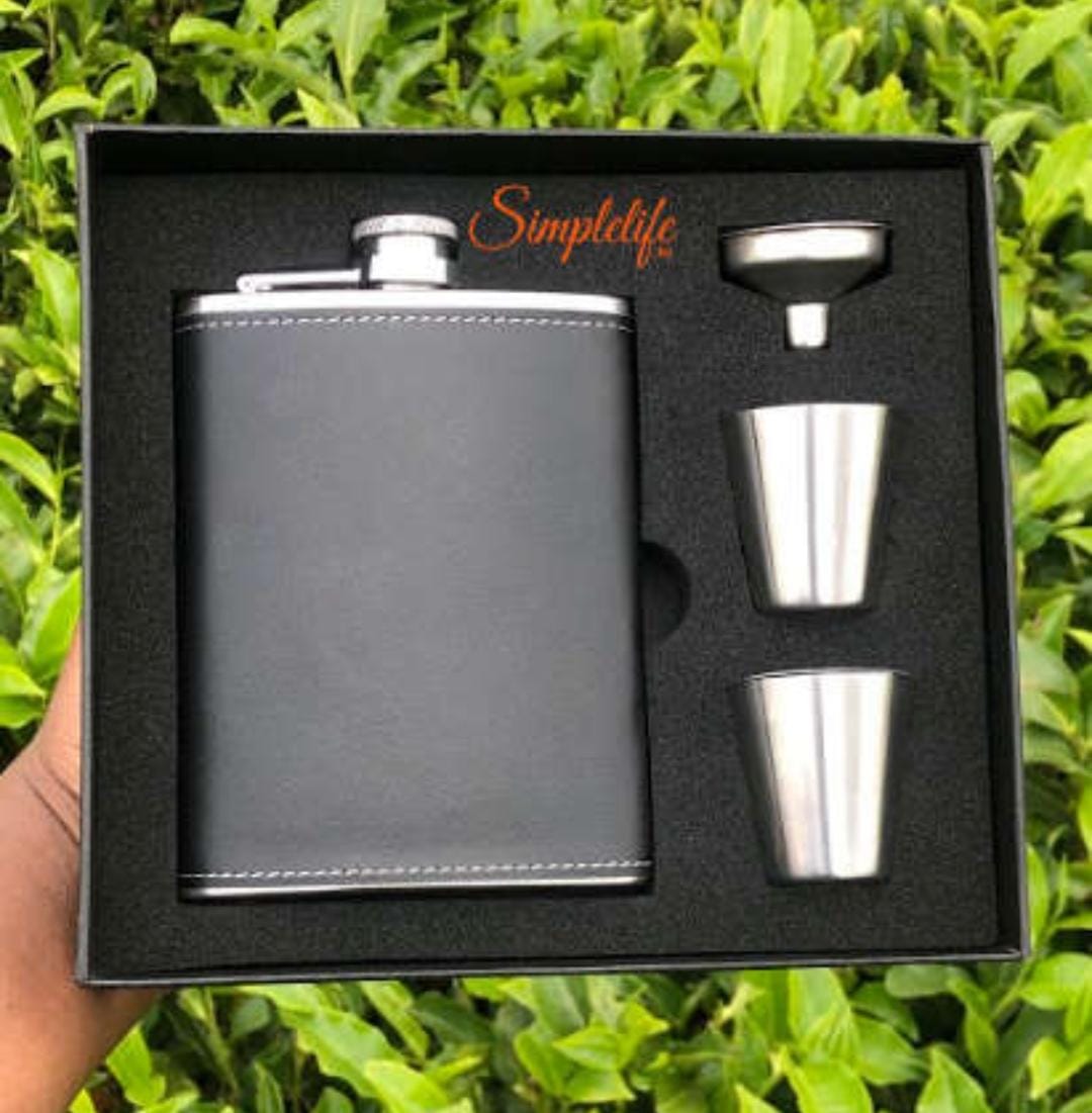 Classic Leather Hip Flask Set