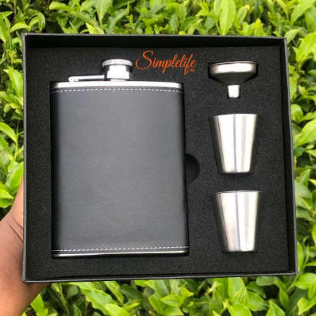 Classic Leather Hip Flask Set