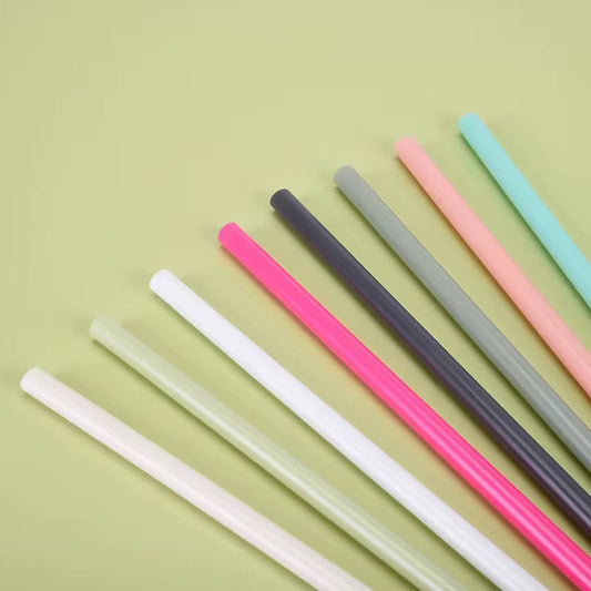 Extra Stanley straws (plastic)